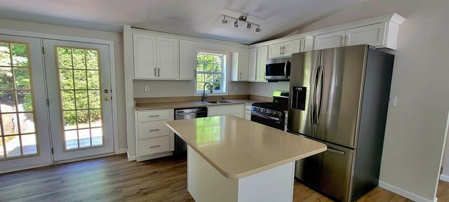 16 Magnolia Lane, Belmont, NH 03220