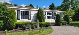 16 Magnolia Lane, Belmont, NH 03220