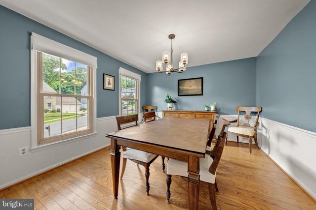 7409 SHADY PALM DR, Springfield, VA 22153