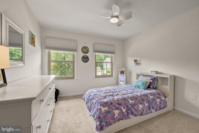 7409 SHADY PALM DR, Springfield, VA 22153