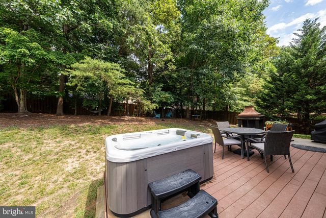 7409 SHADY PALM DR, Springfield, VA 22153