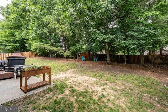 7409 SHADY PALM DR, Springfield, VA 22153
