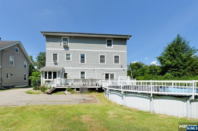 71 Ringwood Avenue, Pompton Lakes, NJ 07442