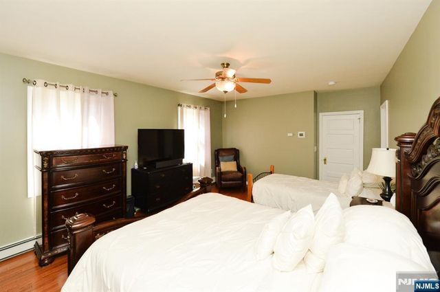 71 Ringwood Avenue, Pompton Lakes, NJ 07442