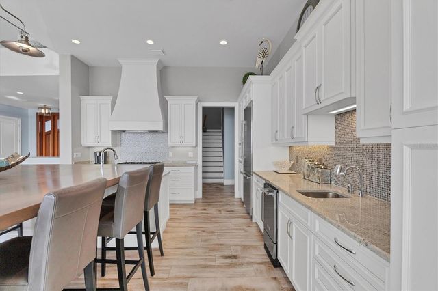 764 S MCCALL ROAD, Englewood, FL 34223