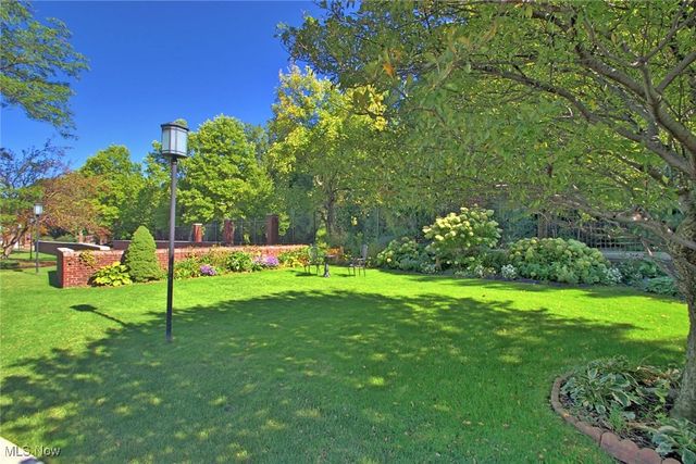 1 Bratenahl Place 604, Bratenahl, OH 44108