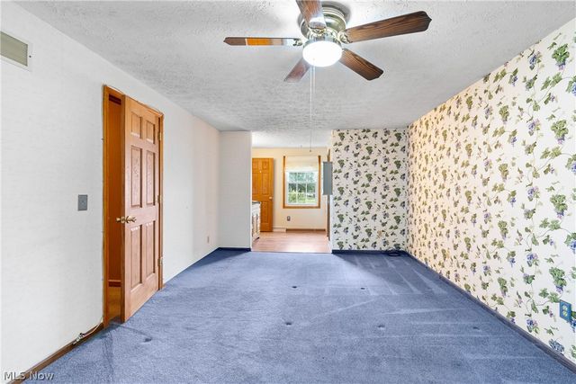2329 Oak Point Drive, Akron, OH 44321