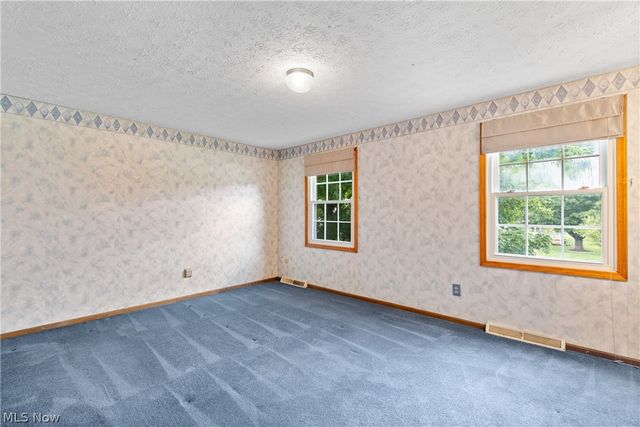 2329 Oak Point Drive, Akron, OH 44321