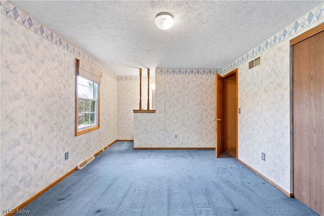 2329 Oak Point Drive, Akron, OH 44321