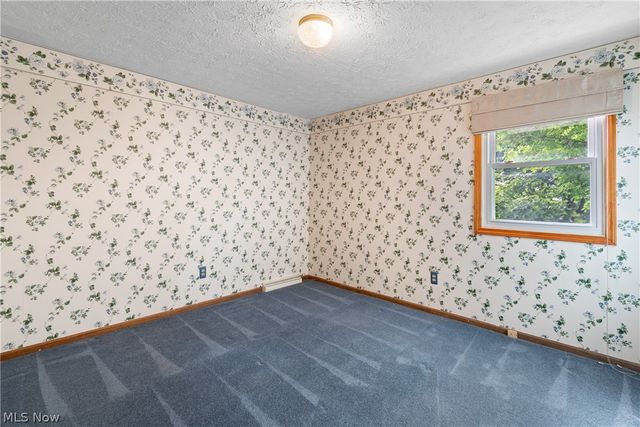 2329 Oak Point Drive, Akron, OH 44321