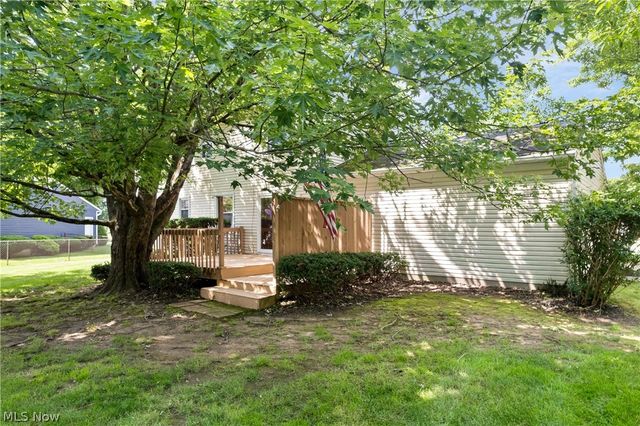2329 Oak Point Drive, Akron, OH 44321
