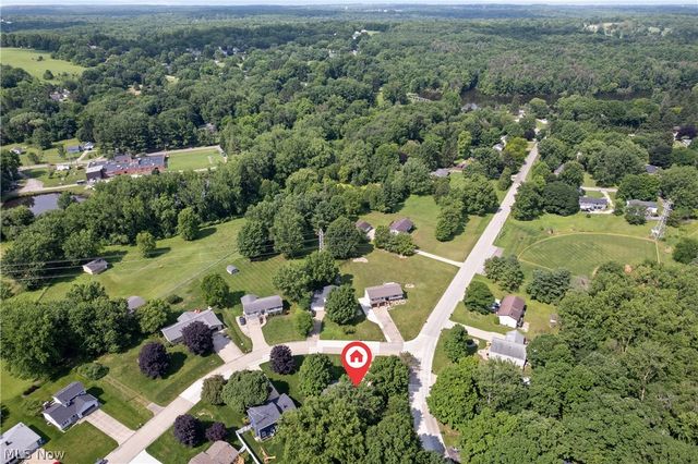 2329 Oak Point Drive, Akron, OH 44321