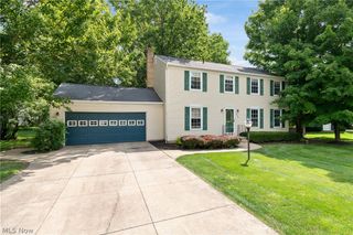 2329 Oak Point Drive, Akron, OH 44321