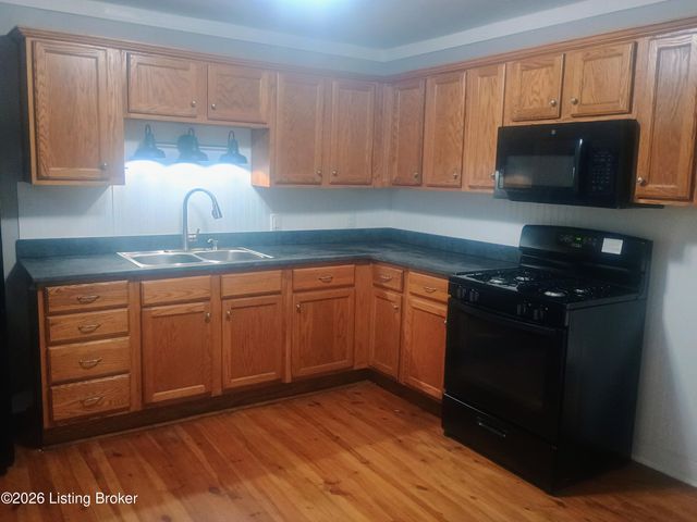 1812 Baird St, Louisville, KY 40203