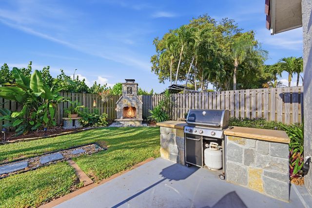 7651 NW 29 Street, Margate, FL 33063