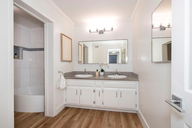 1915 Mount Vernon Court 15, Mountain View, CA 94040