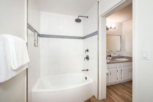 1915 Mount Vernon Court 15, Mountain View, CA 94040