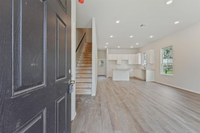 8687 Sassafras Street, Willis, TX 77318