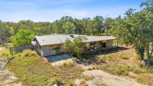 230 Fm 1185, Lockhart, TX 78644