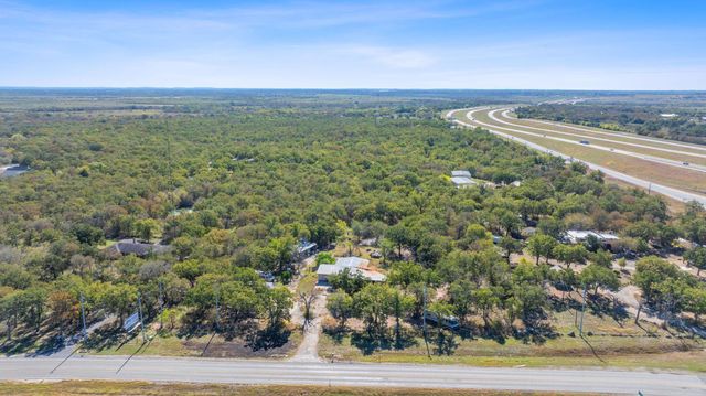 230 Fm 1185, Lockhart, TX 78644