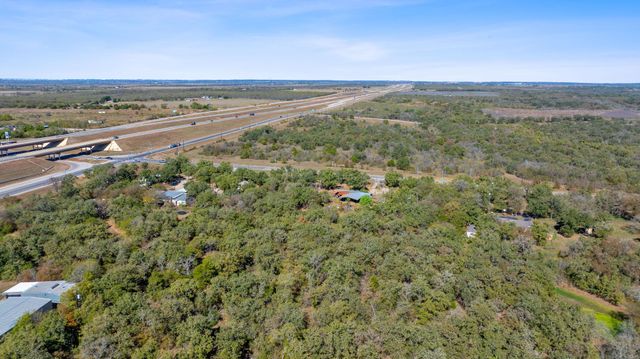 230 Fm 1185, Lockhart, TX 78644