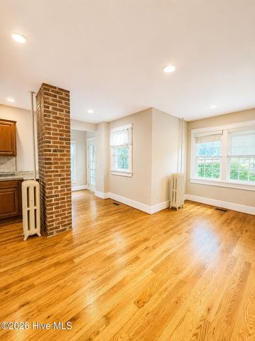375 E Maine Avenue, Southern Pines, NC 28387