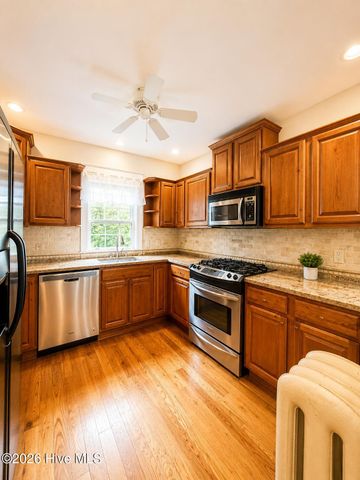 375 E Maine Avenue, Southern Pines, NC 28387