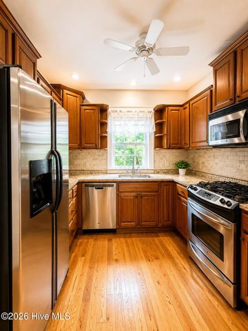 375 E Maine Avenue, Southern Pines, NC 28387