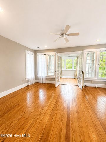 375 E Maine Avenue, Southern Pines, NC 28387