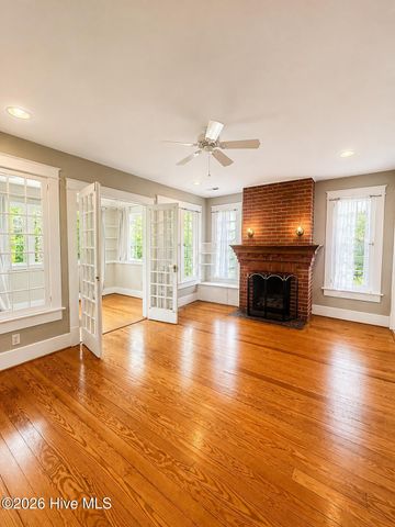 375 E Maine Avenue, Southern Pines, NC 28387