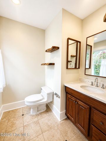 375 E Maine Avenue, Southern Pines, NC 28387
