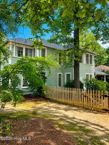 375 E Maine Avenue, Southern Pines, NC 28387