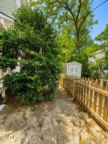 375 E Maine Avenue, Southern Pines, NC 28387