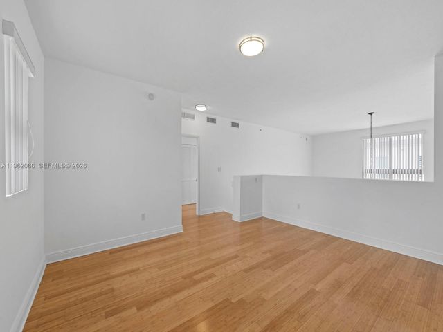 7265 SW 89th St A520, Miami, FL 33156