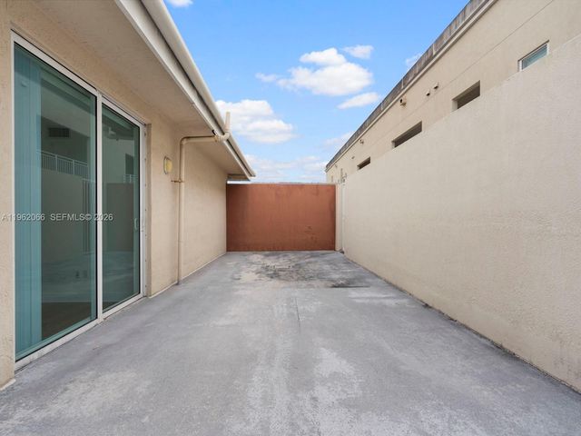 7265 SW 89th St A520, Miami, FL 33156