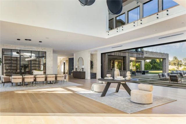 24255 BRIDLE TRAIL Road, Hidden Hills, CA 91302
