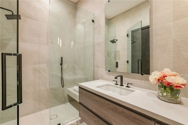 24255 BRIDLE TRAIL Road, Hidden Hills, CA 91302