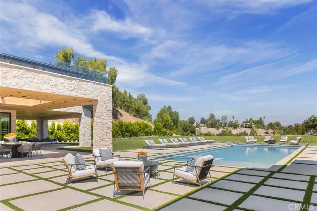 24255 BRIDLE TRAIL Road, Hidden Hills, CA 91302
