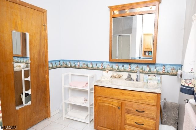 21 Witherspoon St, Nutley Twp., NJ 07110