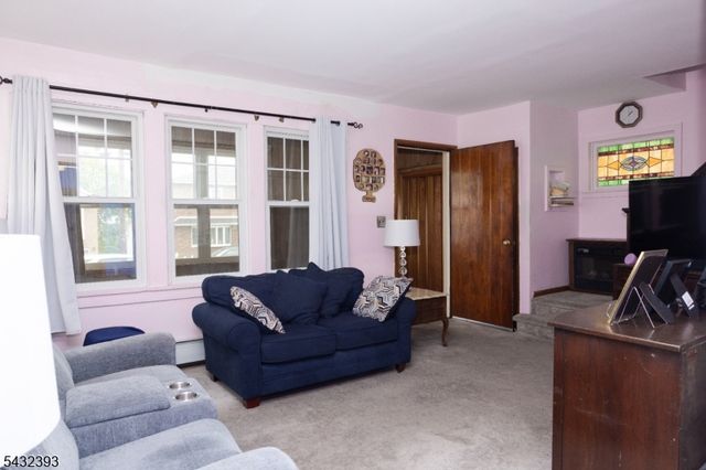 21 Witherspoon St, Nutley Twp., NJ 07110