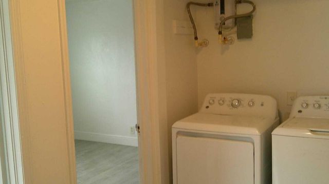 900 W 9th Street, Riviera Beach, FL 33404