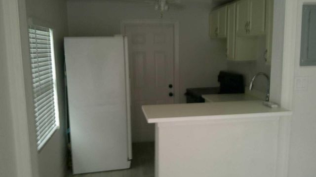 900 W 9th Street, Riviera Beach, FL 33404