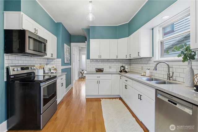 1031 N Steele Street, Tacoma, WA 98406