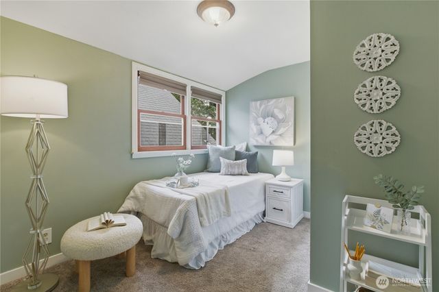 1031 N Steele Street, Tacoma, WA 98406