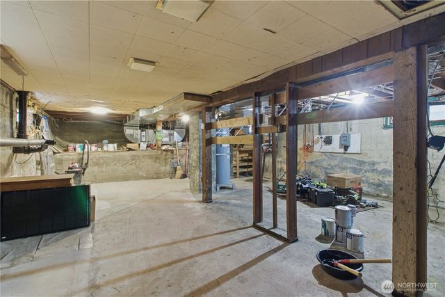 1031 N Steele Street, Tacoma, WA 98406