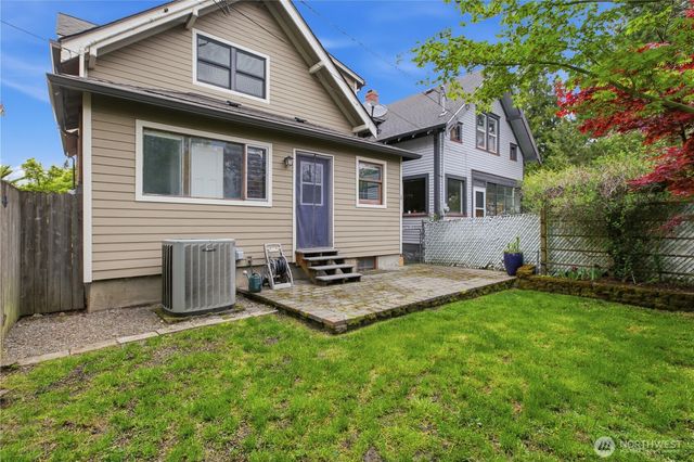 1031 N Steele Street, Tacoma, WA 98406