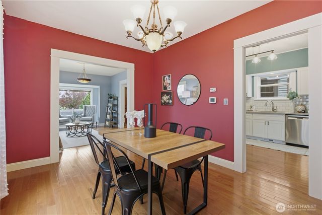 1031 N Steele Street, Tacoma, WA 98406