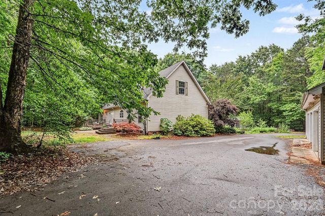 5879 Gold Hill Road E, Gold Hill, NC 28071