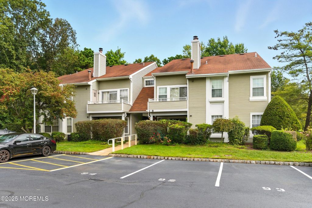 3 Dressage Court, Tinton Falls, NJ 07753