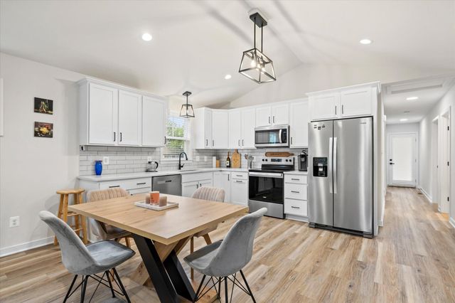 1274 HOLLY VISTA DR, Colonial Beach, VA 22443